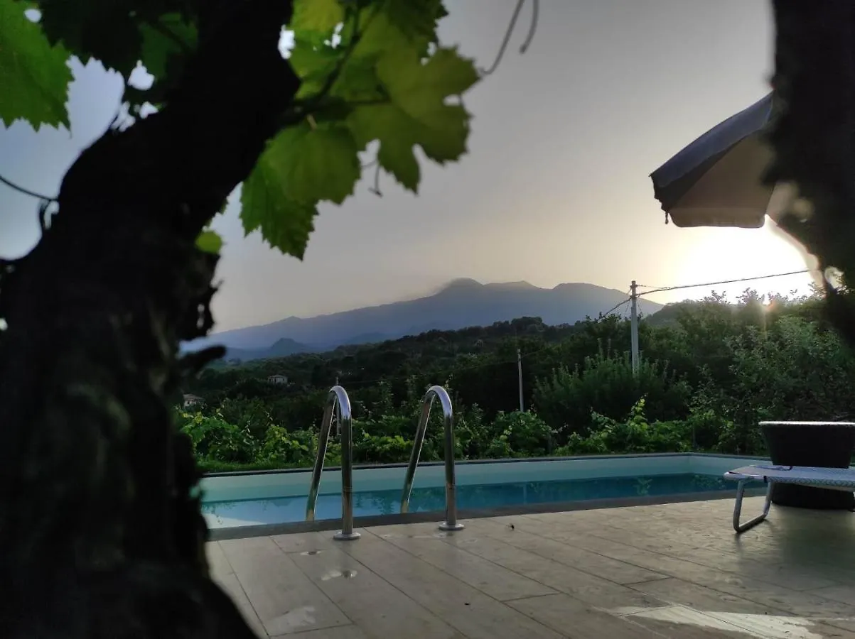 Nake Residenza Artistica Villa Sant'Alfio 0*,  Italy