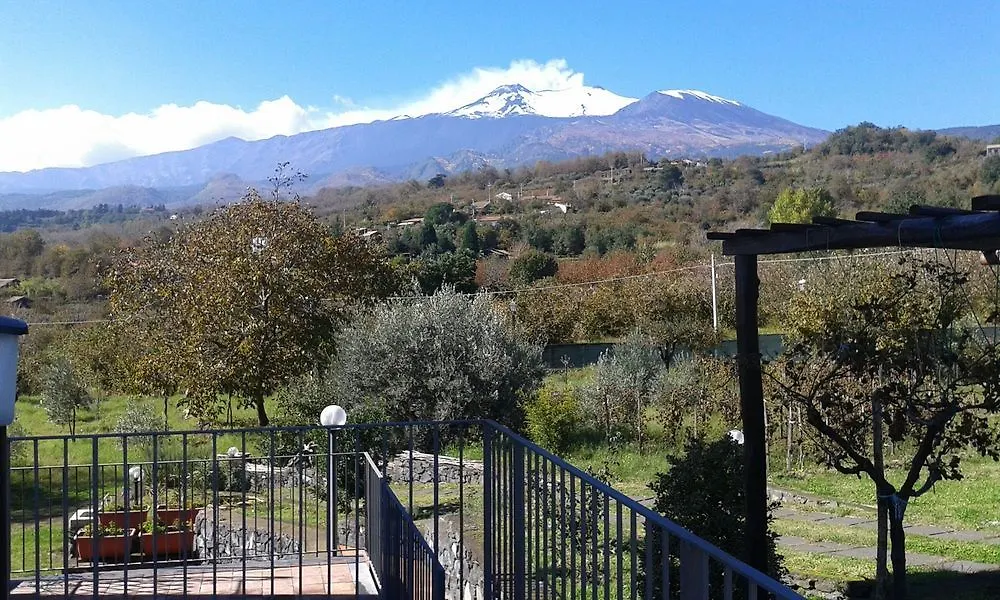 Nake Residenza Artistica Villa Sant'Alfio 0*,  Italy
