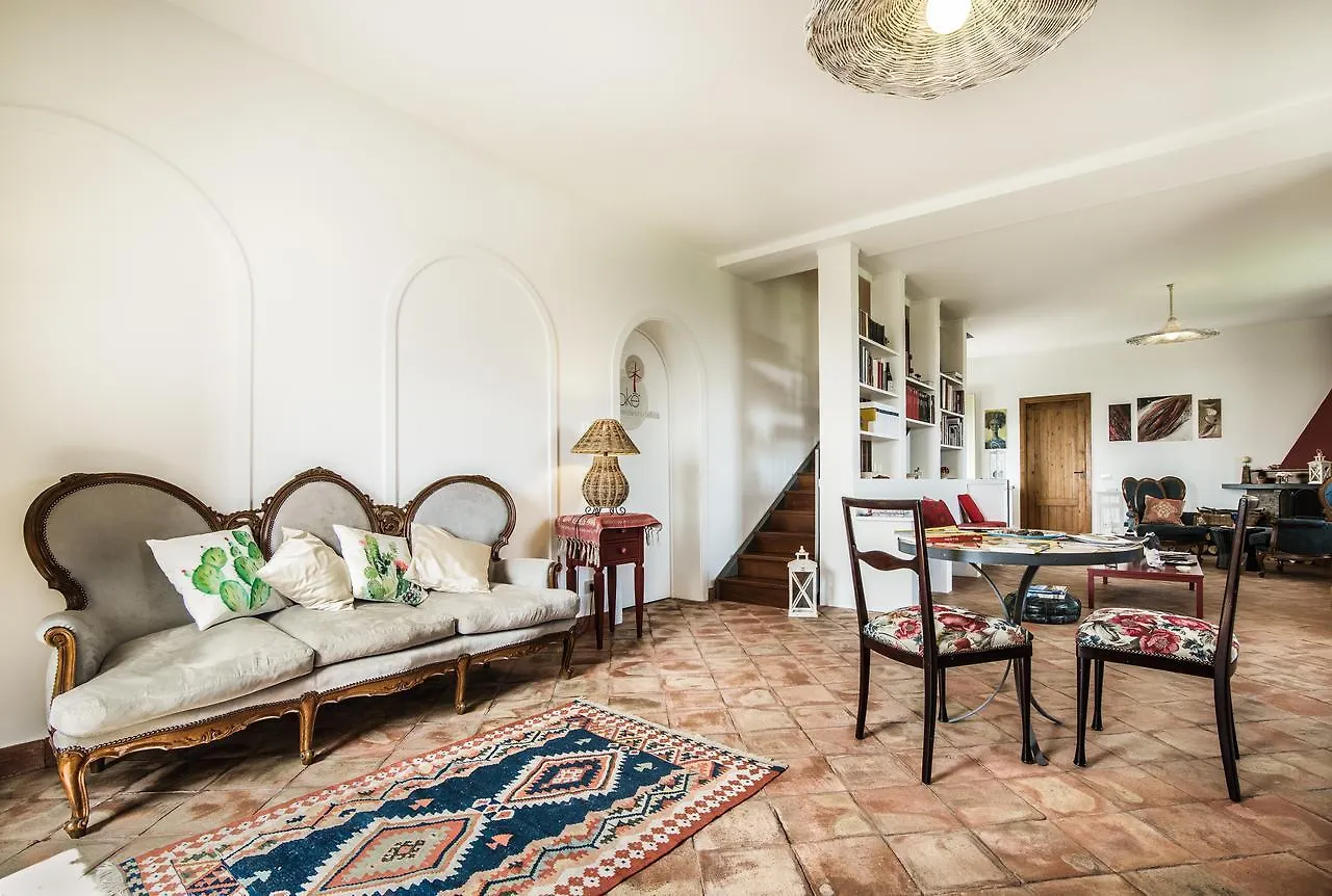 Holiday home Nake Residenza Artistica Villa Sant'Alfio Italy