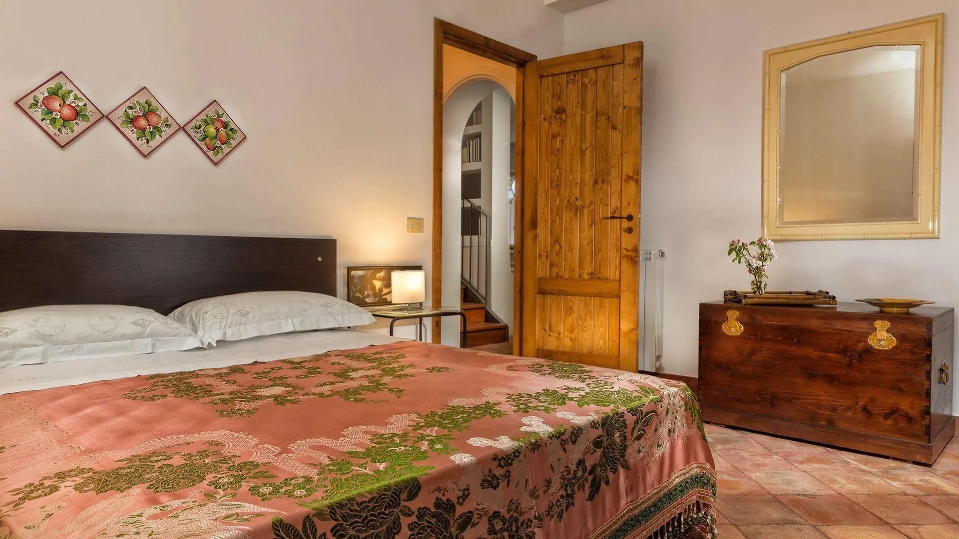 Nake Residenza Artistica Villa Sant'Alfio Holiday home