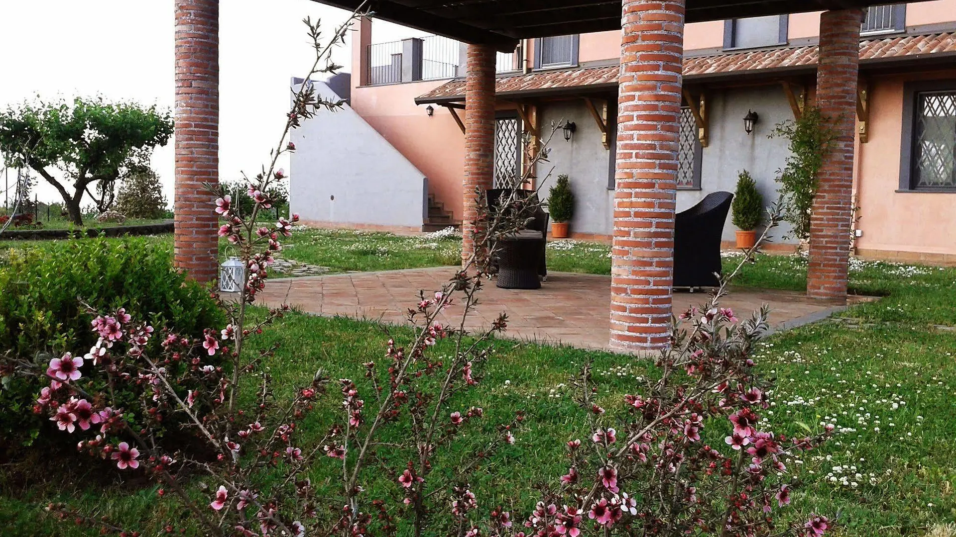 Nake Residenza Artistica Villa Sant'Alfio